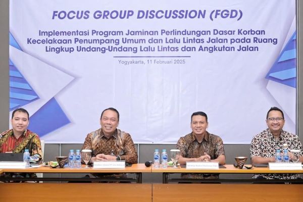 Direktur Utama PT Jasa Raharja Rivan A Purwantono 