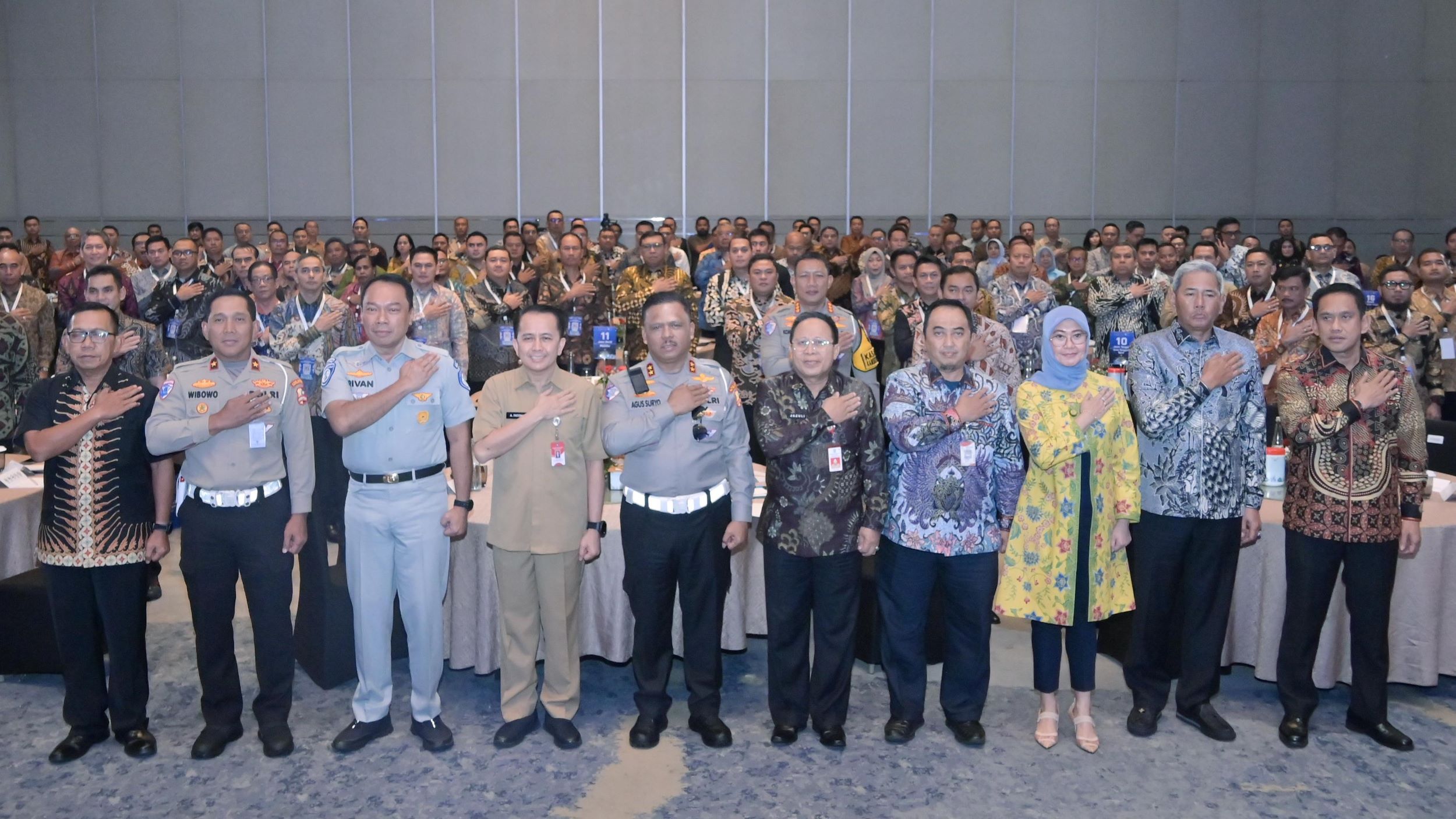 Direktur jasa raharja 2500