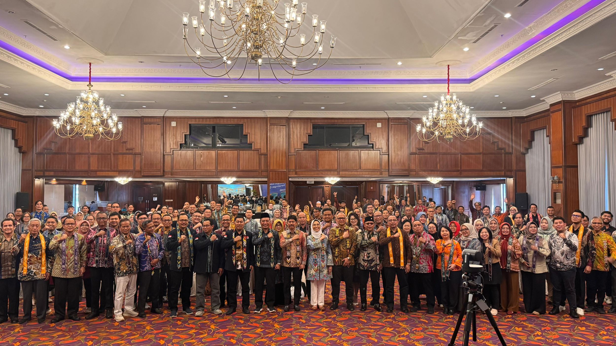 Ketua Komisi X DPR RI Hetifah Sjaifudian 2 2500