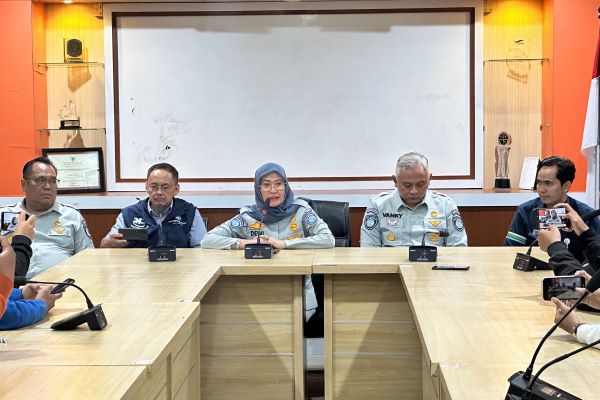 19bd1370 2f42 43ce 9640 155044b584ec 600