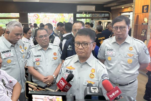 Plt Direktur Utama Jasa Raharja Rubi Handojo Dampingi Wapres Gibran 3 600