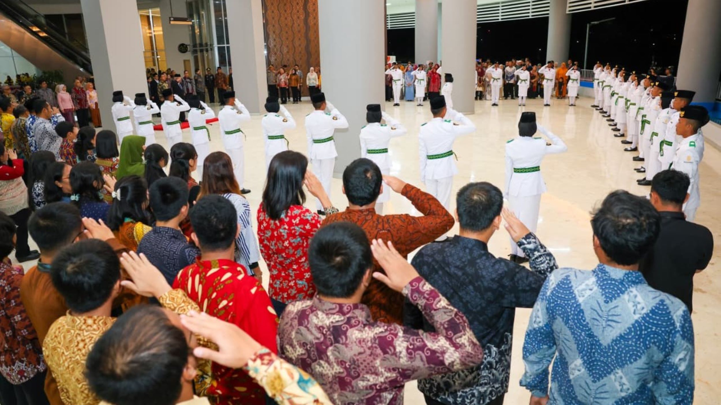 2500 Sesi pelaksanaan pengukuhan Paskibraka Ibu Kota Nusantara IKN dalam HUT RI ke 80 di Kantor Otorita Ibu Nusantara 3