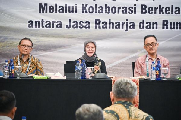 Plt Direktur Utama Jasa Raharja Dewi Aryani Suzana BN 600